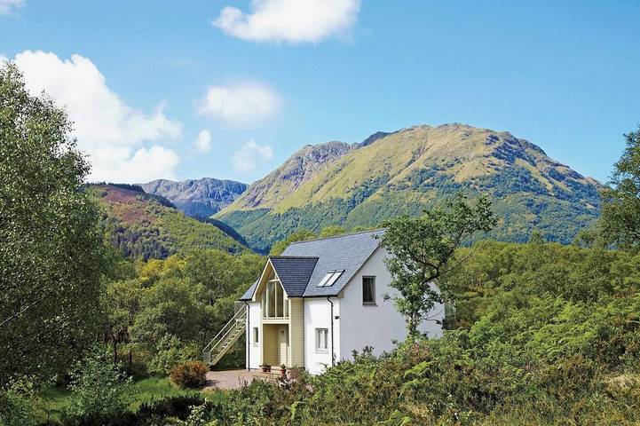 Log cabin for 5 people, with Garden in Ballachulish
