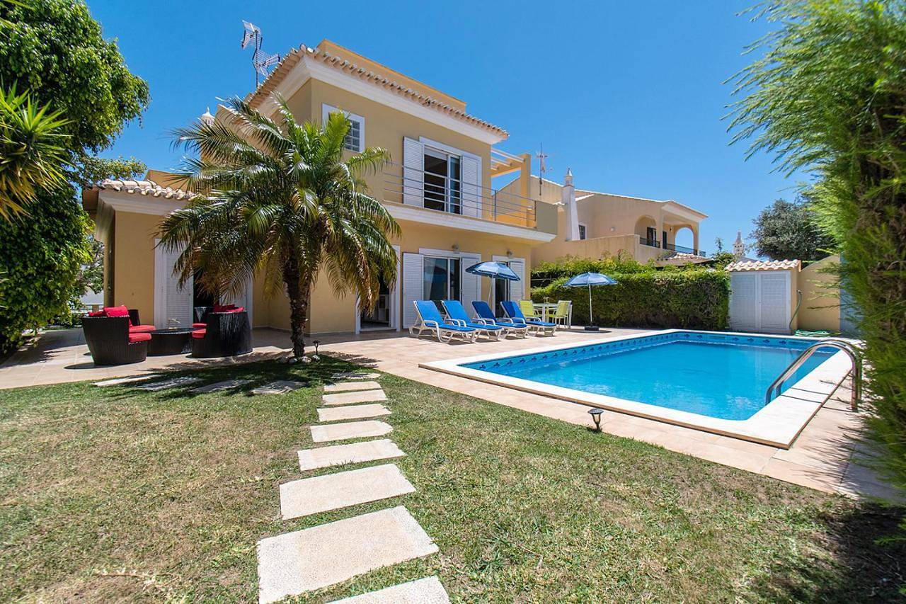 Four-Bedroom Villa in Altura, Distrito de Faro