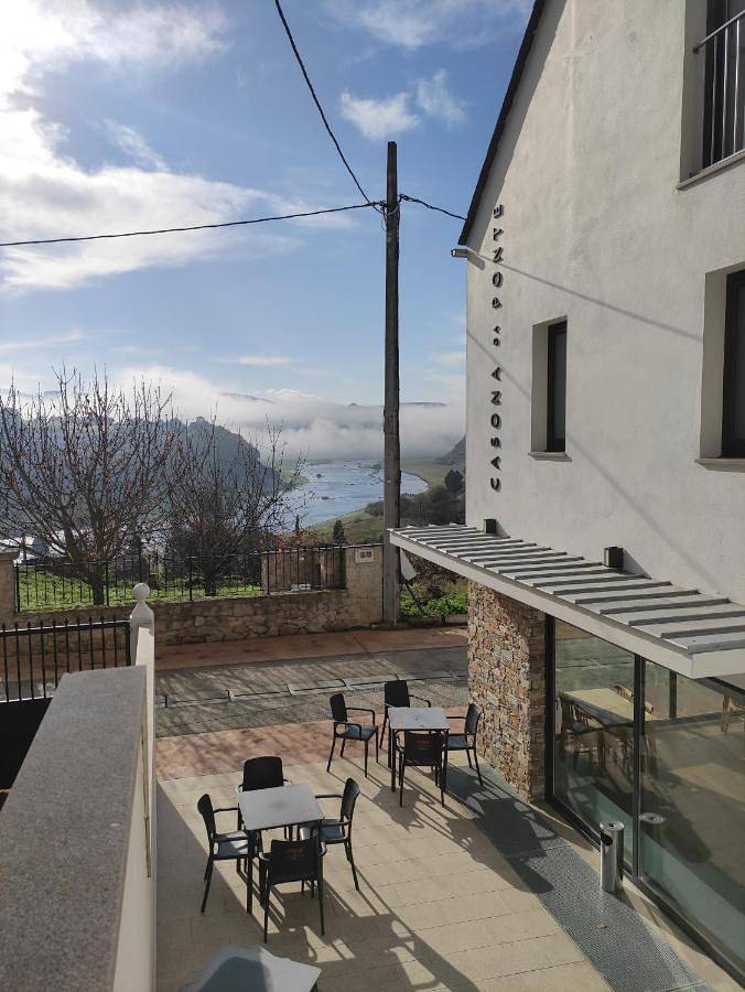 Maison d’hôte pour 2 personnes, avec vue sur le lac ainsi que terrasse et vue
