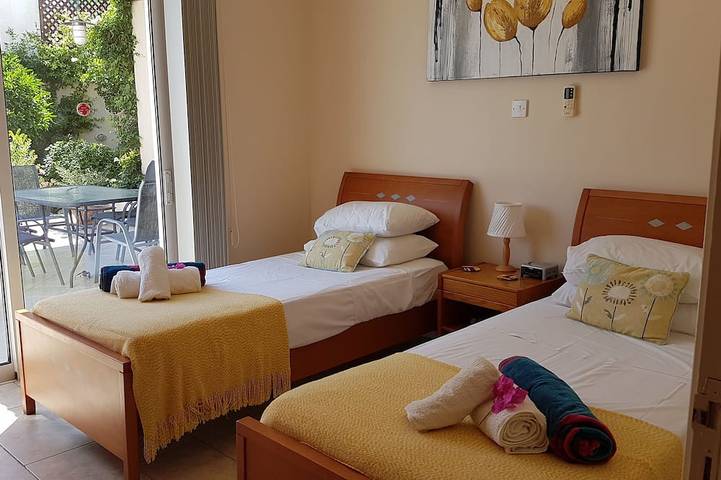 Location de vacances pour 5 personnes, avec jardin et balcon dans Πισσούρι - 2