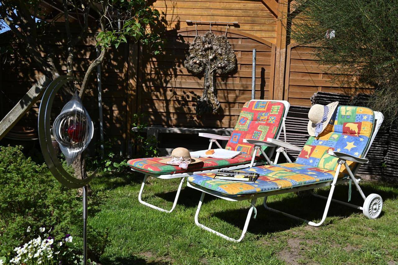 Ganze Wohnung, Ferienbungalow - Mein Erholungsreich, Garten eingezäunt, Hunde kostenlos in Garz/Rügen, Rügen