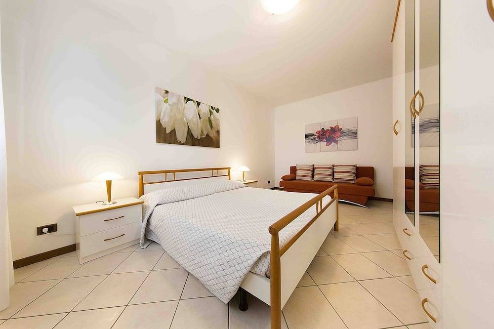 Haus am Gardasee \"Rosalinde Haus\" in Colà, Lazise