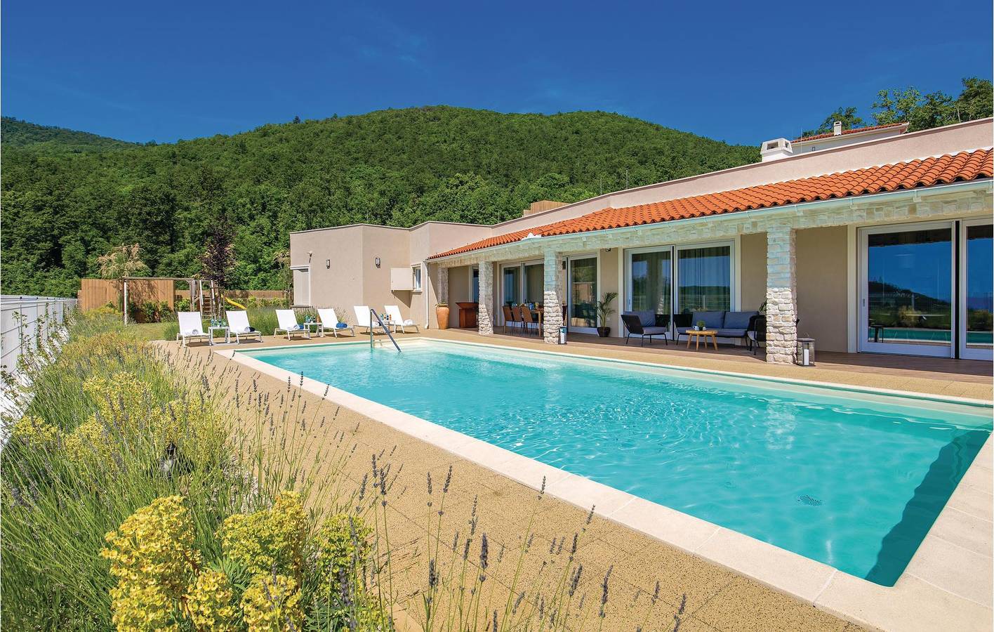 Casa vacanza a Kvarn a partire da 438€ a notte