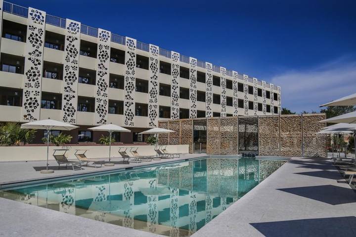 Hôtel pour 2 personnes, avec jardin ainsi que piscine et vue