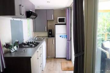 Camping pour 4 Personnes dans Champagnac-le-Vieux, Parc Naturel Régional Livradois-Forez, Photo 4