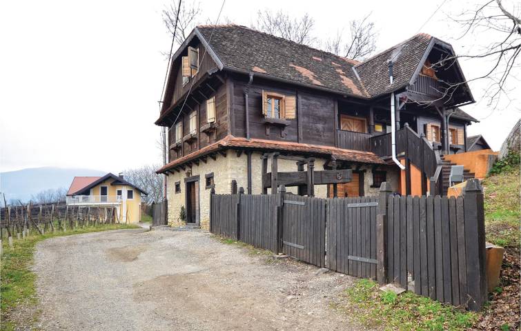 Charmantes, ca. 22 m² großes Apartment mit Terrasse, WLAN und Parkplatz in Zagreb und Umgebung