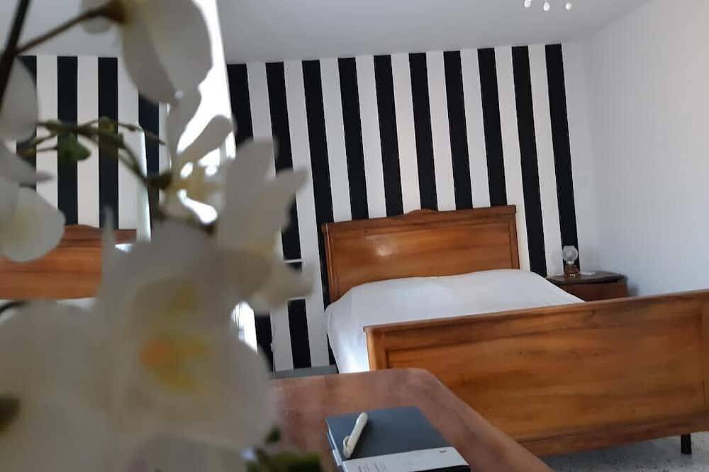 Casa Annunziata Badolato, Dorf, Meer und Olivenernte in Badolato, Catanzaro Provinz