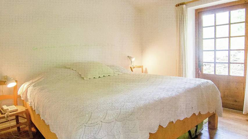 Location de vacances pour 7 personnes, avec jardin à Bouzic - 3