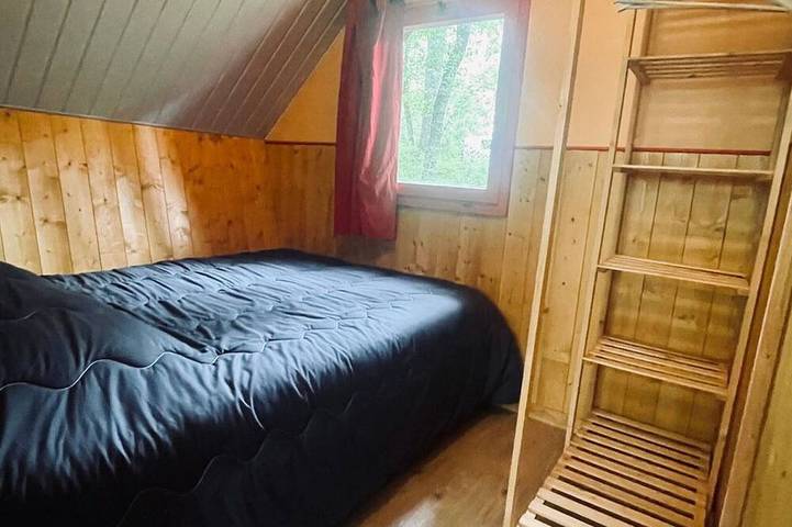 Gîte pour 4 personnes, avec terrasse et piscine à Camon - 2
