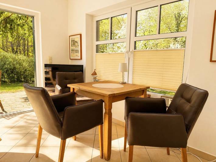 Ferienwohnung für 3 Personen, mit Terrasse und Garten sowie Ausblick