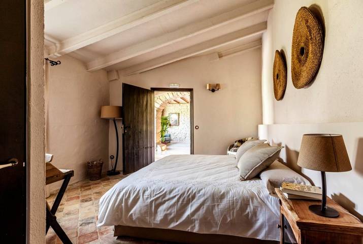 Casa rural para 2 personas, con Terraza y Jacuzzi además de Jardín y Piscina en Osona - 3
