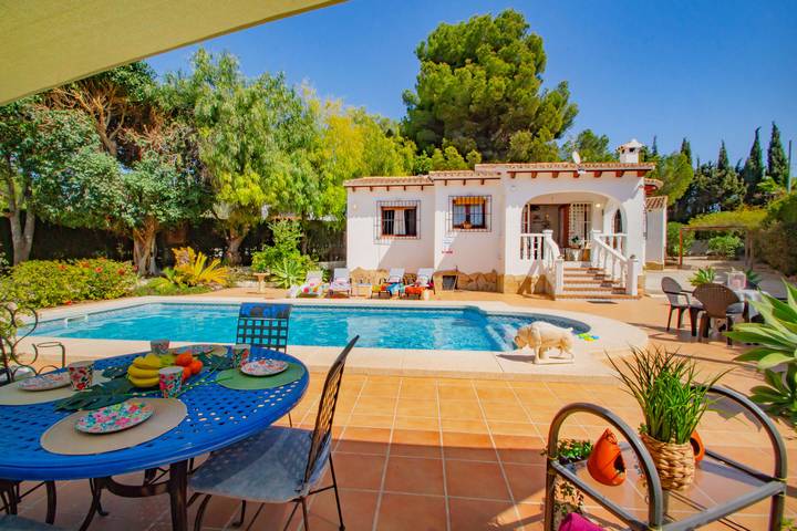 Villa für 4 Personen, mit Terrasse und Garten an der Costa Blanca - 2