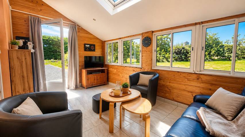 Ferienhaus für 8 Personen mit Garten in Plougrescant, Rosa Granitküste