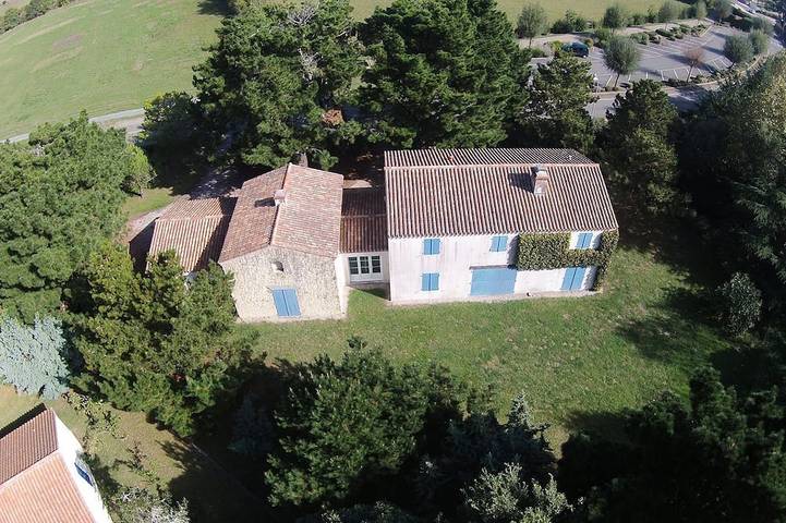 Location de vacances pour 12 personnes, avec jardin dans Plage du Goulet