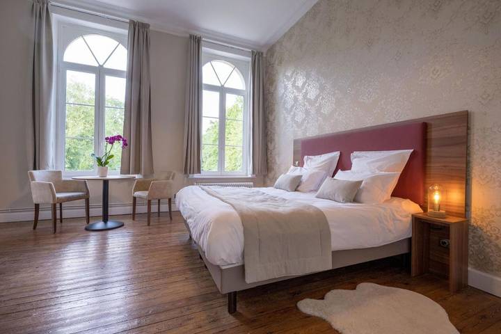 Location de vacances pour 2 personnes, avec Terrasse ainsi que Jardin et Vue dans Cappelle-en-Pévèle