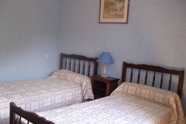 Location de vacances pour 4 personnes, avec piscine ainsi que jardin et terrasse à Saint-Geniès - 4