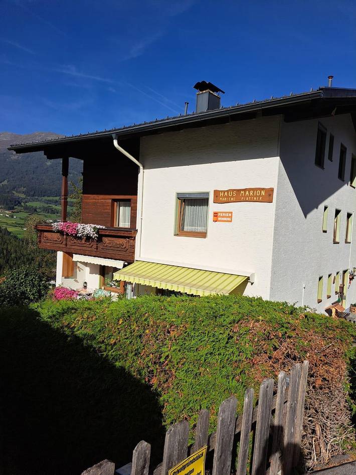 Ferienwohnung für 6 Personen, mit Balkon und Ausblick im Pitztal
