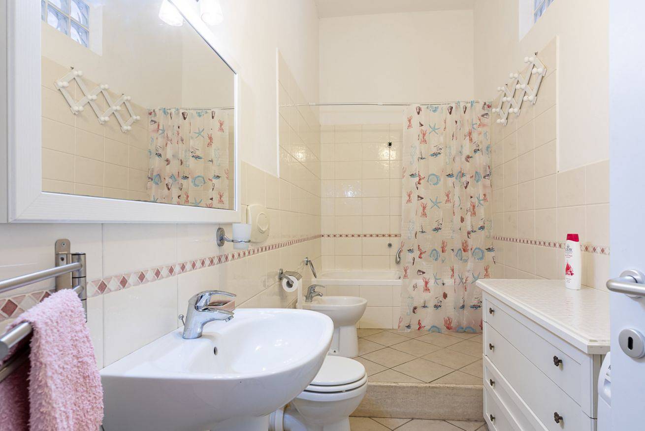 Appartamento intero, Livorno Lovely Sea View Apartment  in Livorno, Costa degli Etruschi