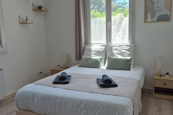 Location de vacances pour 6 personnes, avec terrasse et jardin à Roquebillière - 3
