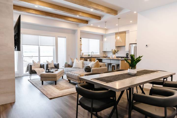 Loft for 12 people, with terrace in Canada