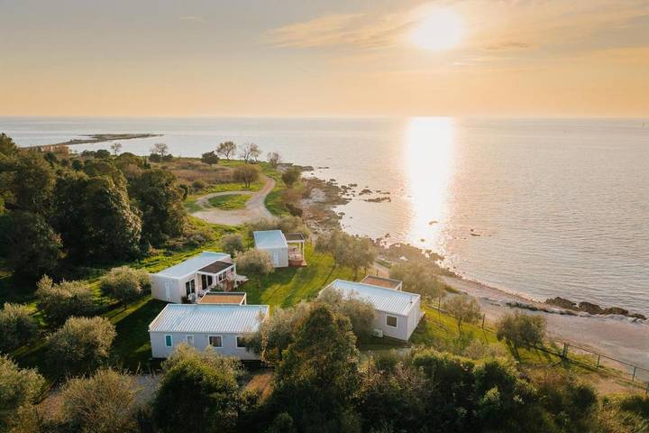 Ferienpark für 4 Personen, mit Terrasse und Garten sowie Ausblick in Umag