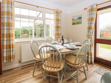 Cottage for 6 People in Martham, Great Yarmouth, Photo 4