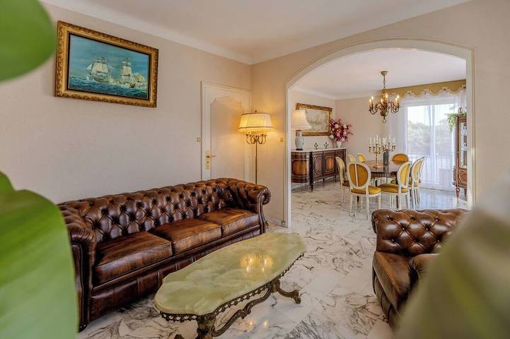 Villa für 8 Personen, mit Balkon und Garten