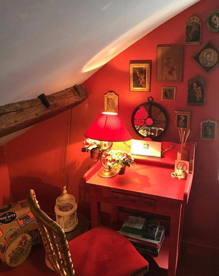 Maison Marthe B & B in Saint-Sauveur-en-Puisaye, Région d'Auxerre