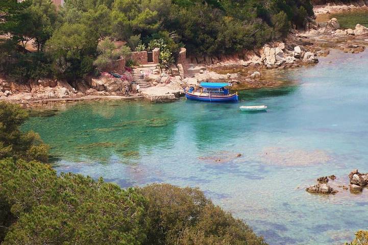 Golfe Ajaccio sud La Castagna : Maison de charme les pieds dans l'eau ! in Coti-Chiavari, Région d'Ajaccio