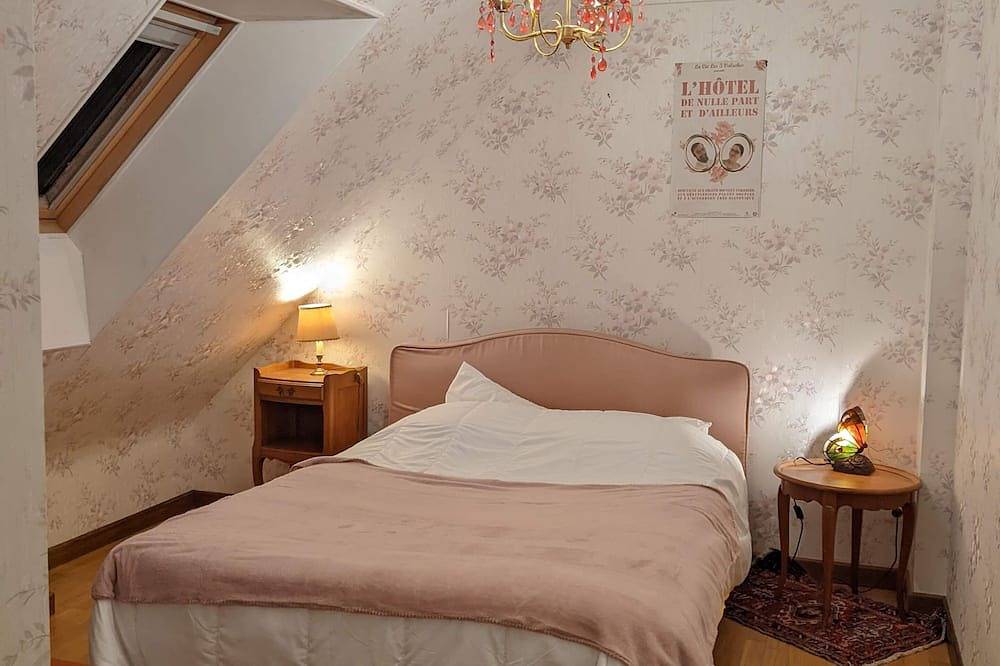 Spacious neo Breton 1 km from the beach in Loctudy, Côte de Cornouaille