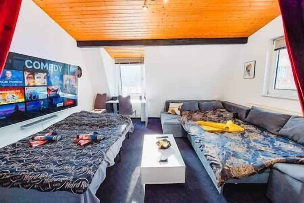 Ganze Wohnung, 🎸Hard Rock trifft Barock👑 inkl. Extras in Göttingen, Niedersachsen