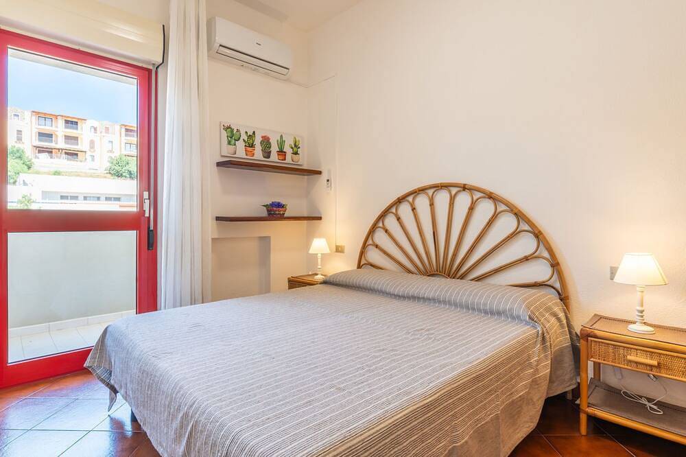 Entire apartment, Appartamento Sala by Interhome in Crabonaxa/Villasimius, Villasimius