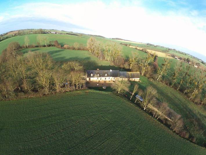 Location de vacances pour 9 personnes, avec jardin dans Laigné