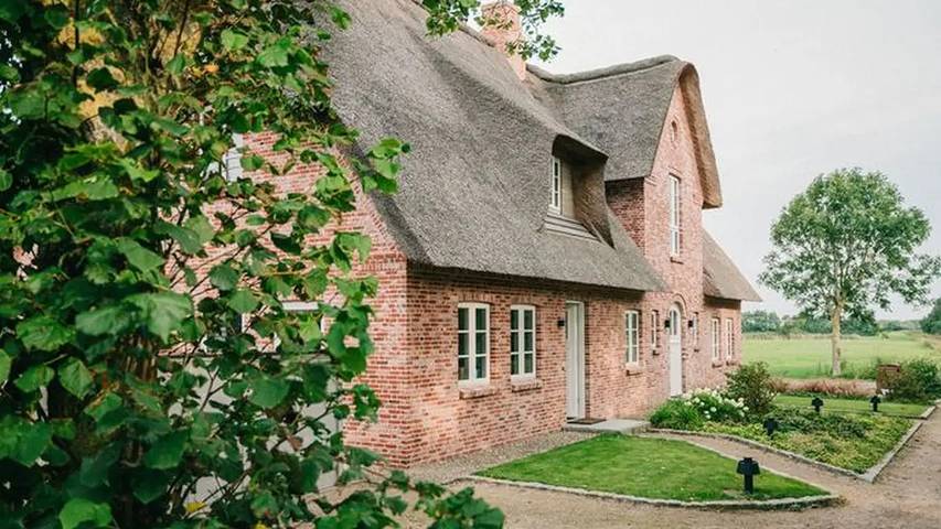Ferienhaus für 7 Personen, mit Terrasse und Sauna sowie Garten