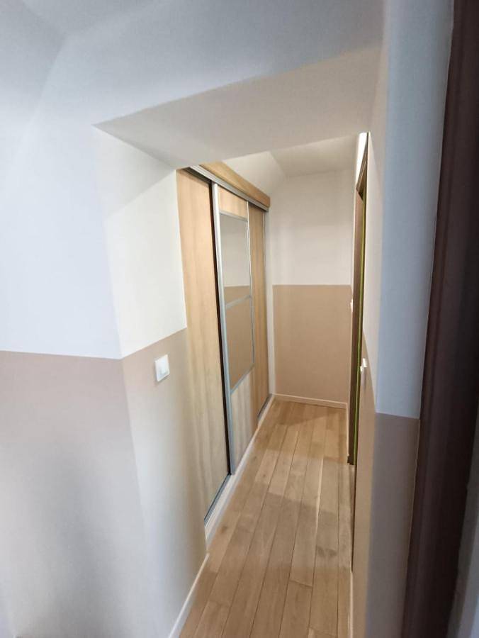 Two-Bedroom House in Valenciennes, Région de Valenciennes