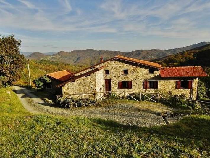 Agriturismo per 5 persone, con giardino in Provincia di La Spezia