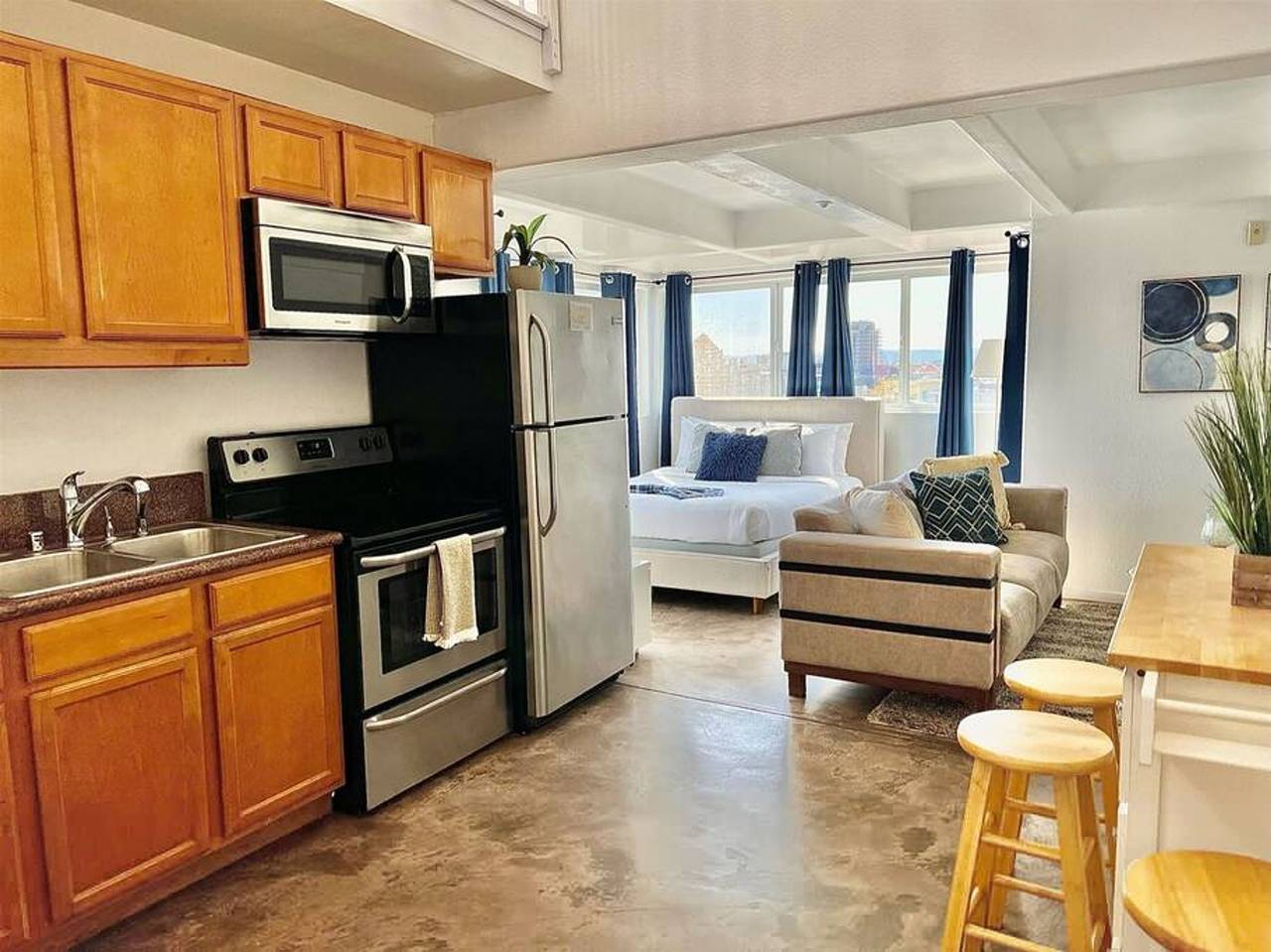 203 Incredible Loft with Stunning View of Little Italy in San Diego, San Diego County