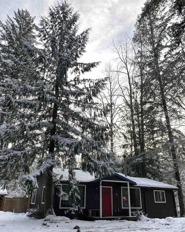 Hören Sie den Fluss vom gemütlichen Mt Hood Cabin W / Woodstove & Dogs Ok! in Welches, Mount Hood