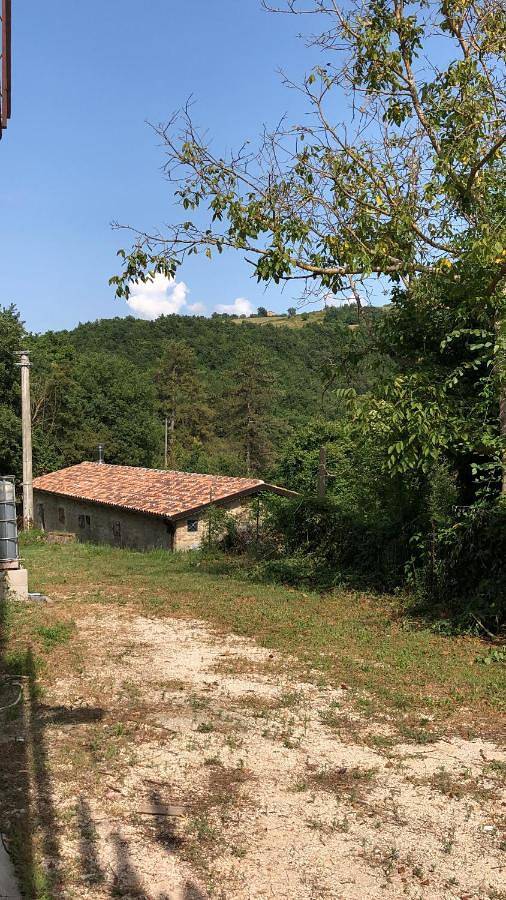 Location de vacances pour 10 personnes, avec vue et jardin à Gualdo Tadino - 3