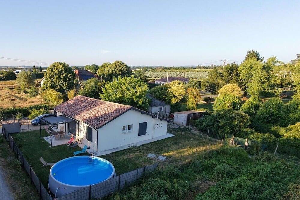 Gite Chez mamie 7 people swimming pool Ste Livrade sur Lot in Sainte-Livrade-sur-Lot, Quercy