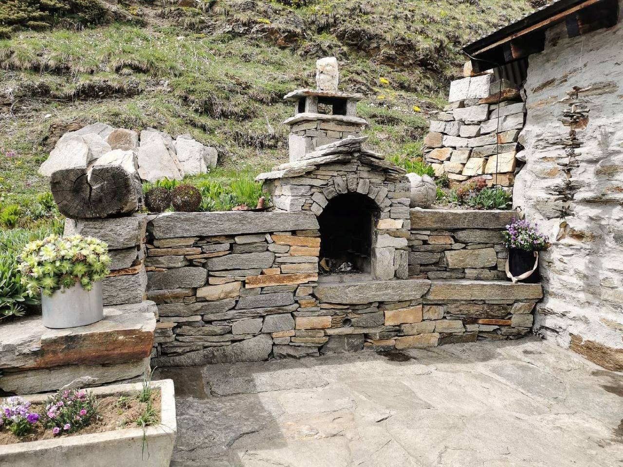 Alphütte Murmolta auf der Sonnenterrasse im Wallis in Termen, Brig