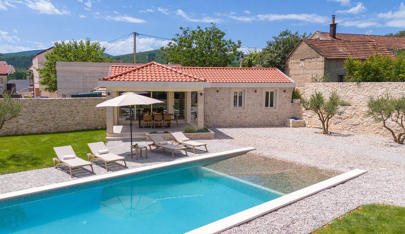 Villa pour 8 personnes, avec piscine et balcon/terrasse à Imotski - 4