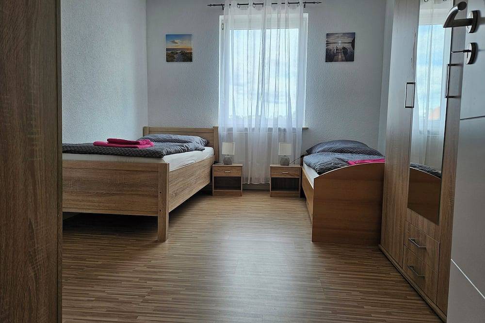 Ganze Wohnung, 150 qm große Ferienwohnung für bis zu 10 Personen in Kötz, Bayerisch Schwaben
