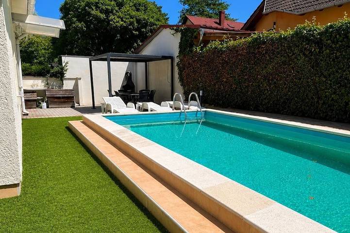 Ferienhaus für 7 Personen, mit Pool, mit Haustier