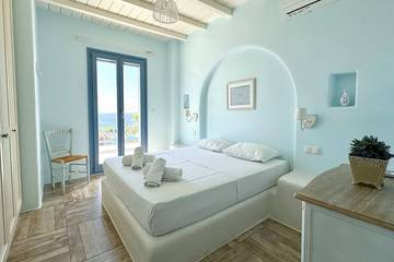 Villa for 6 People in Chora (Ios), Ios, Photo 1