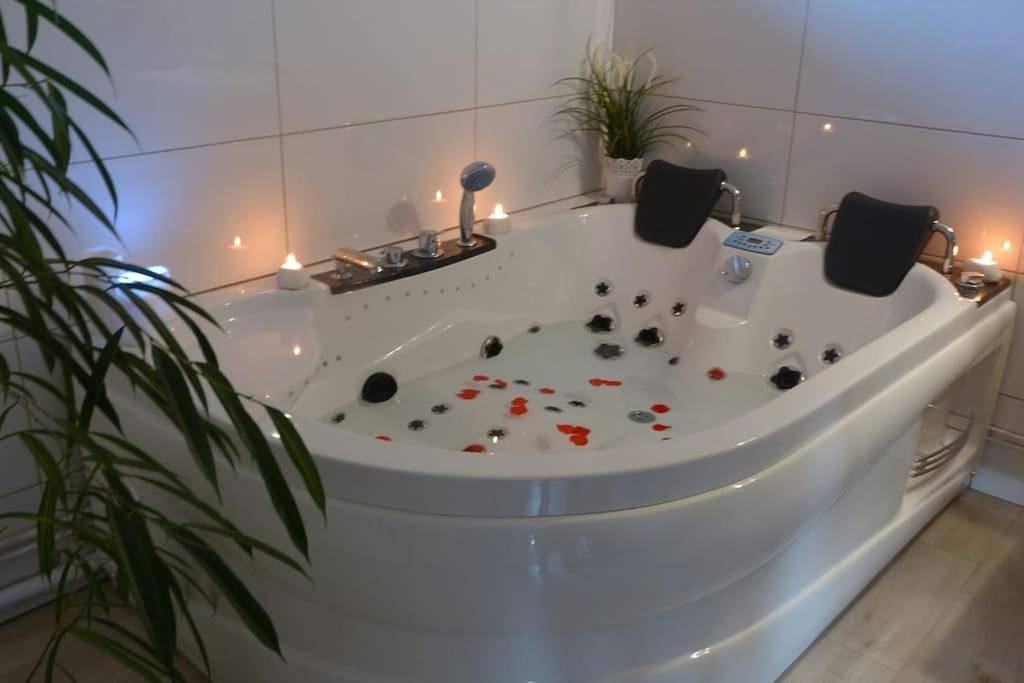 Holiday Home in Fresnoy-Folny, Région de Dieppe