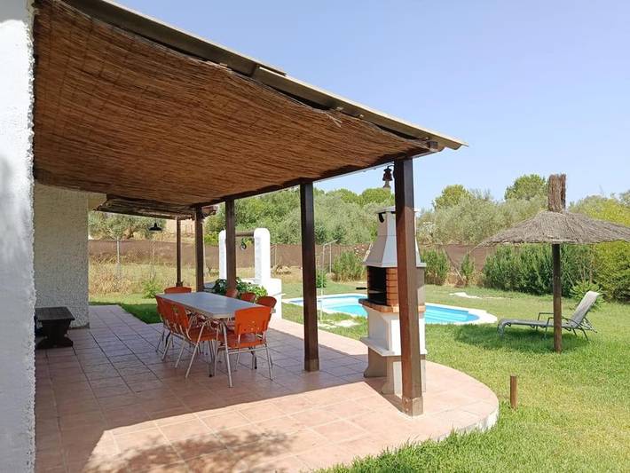 Casa rural para 5 personas, con piscina y jardín en Hinojos - 3