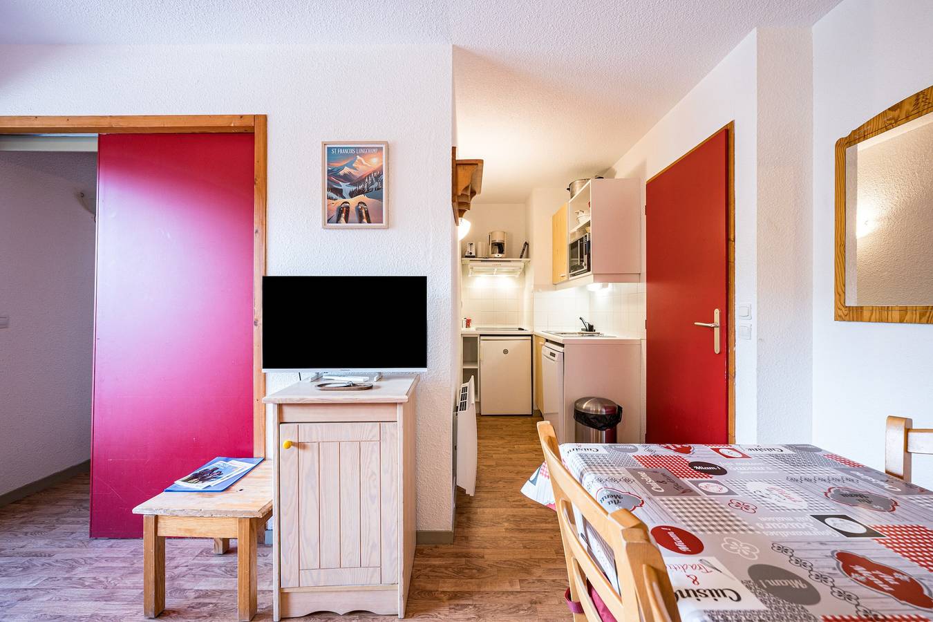 Apartamento entero, Apartamento 'A2 309 Au Pied Des Pistes' con vistas a la montaña y balcón in Saint-François-Longchamp, Le Grand Domaine