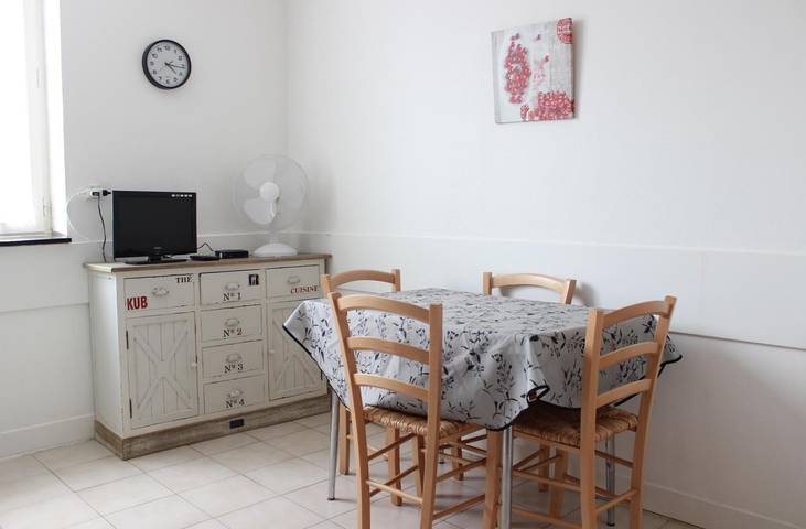 Gîte pour 2 personnes, avec jardin dans Office De Tourisme De La Roche Posay - 3