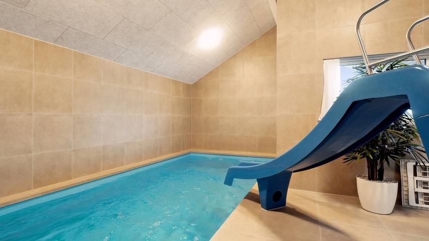 Ferienhaus für 18 Personen, mit Terrasse und Garten sowie Sauna in Ivenack